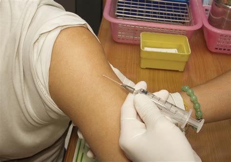 Vaccin contre la grippe faut il sen méfier Top Santé