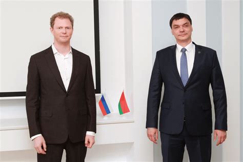 Физическим лицам