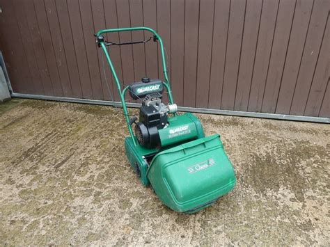 Qualcast Classic Petrol S Self Propelled Cylinder Lawn Mower With