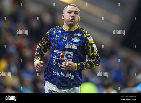 Cameron Smith Of Leeds Rhinos During Pre Game Warm Up During The