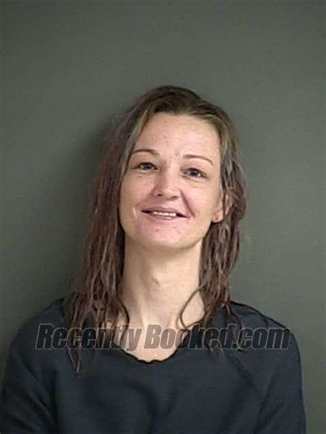 Recent Booking Mugshot For Melissa Renee Valle In Douglas County Oregon