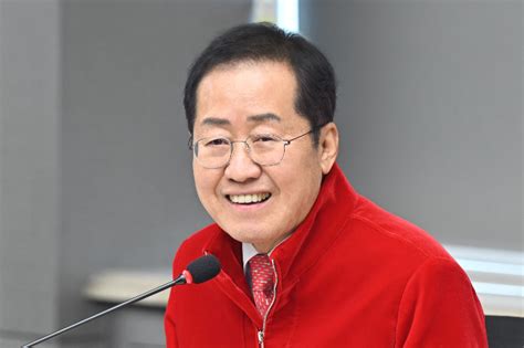 홍준표 시의회와 협의해 동대구역 광장에 박정희 동상 세울 것 노컷뉴스