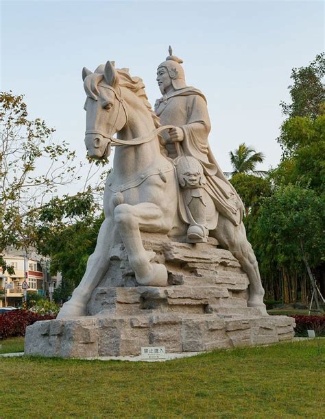 Zheng Chenggong (Koxinga) - Equestrian statues