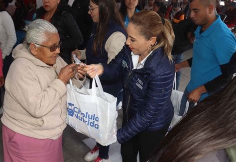 Paola Ang N Entrega Mil Despensas M S De Cholula Nutrida Contundente