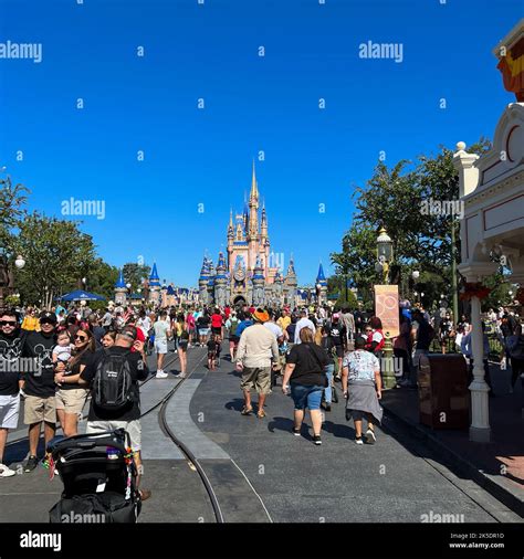 Orlando Fl Usa October 30 2021 People Walking Toward Cinderella Castle In Walt Disney World