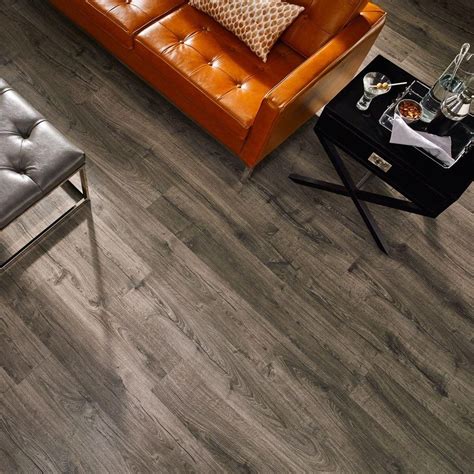 Pergo Outlast Vintage Pewter Oak 10 Mm Thick X 7 12 In Wide X 47 14 In Length Laminate