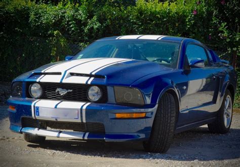 Location Ford Mustang Gtcs 2006 Bleu 2006 Bleu La Grand Croix