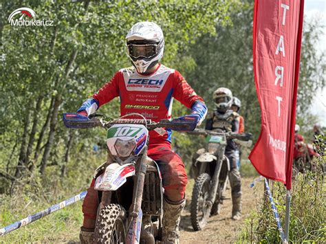 Skv L Enduro Ve M En Si Jezdci Czech Enduro Teamu U Ili Motork I Cz