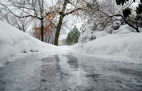 Massive Ice Storm Knocks Out Power Causes Havoc In Southwestern Conn