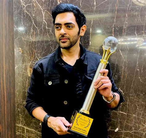 Karan Singh Chhabra Wins `breakthrough Performance In A Negative Role Award