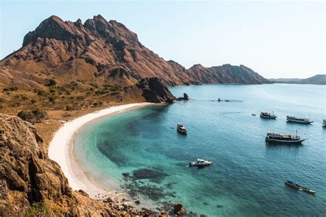 Spot Wisata Labuan Bajo Yang Wajib Kamu Kunjungi Eastjourneymagz