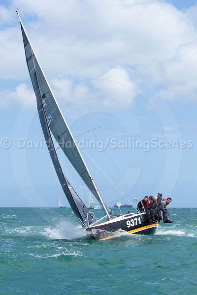 Sailing Scenes Cowes Hyde FRA9371 Fauroux Quarter Tonner 20160702463