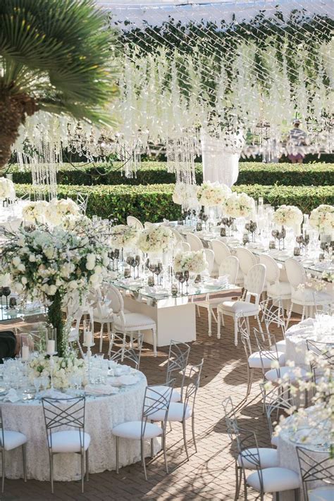 50 White Wedding Ideas For A Monochromatic Vibe