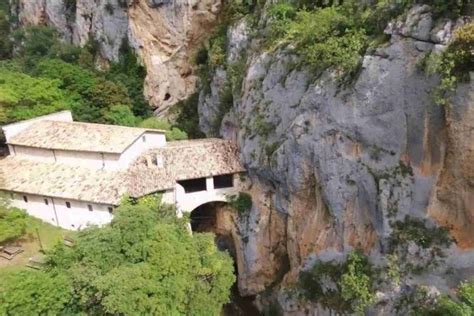 Eremo Di San Venanzio Tra I Luoghi Del Cuore Fai In Abruzzo