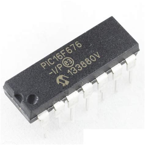 PIC16F676 I P Microcontrôleurs 8 bits MCU 1 75KB 64 RAM 12 I O Ind