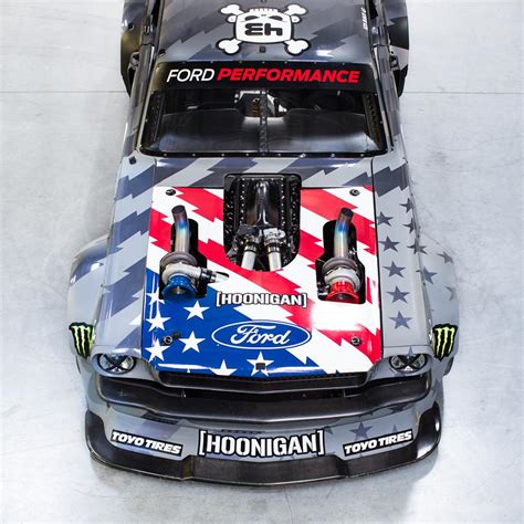 Ford Mustang Hoonicorn V2 Ken Block Pilote De Course