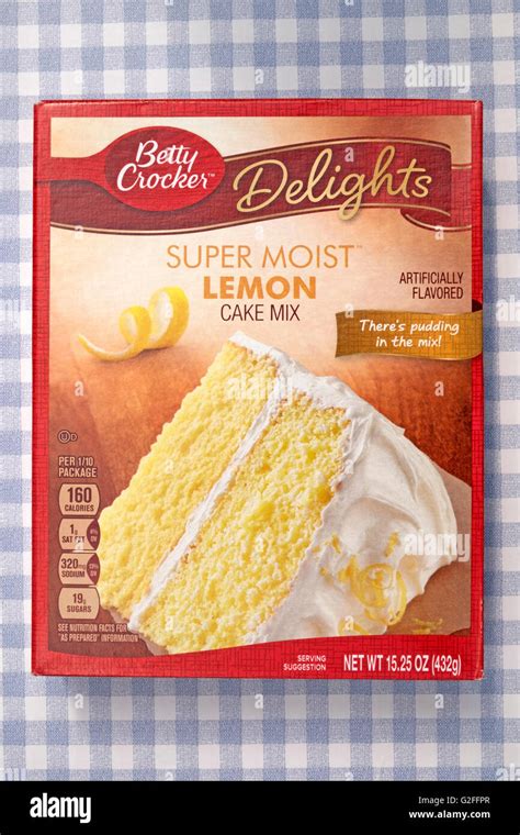 Betty Crocker Super Moist Lemon Cake Mix Stock Photo Alamy