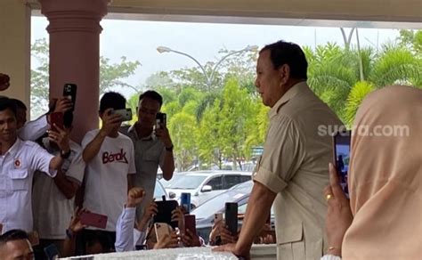 Prabowo Subianto Diteriaki Presiden Saat Berkunjung Ke Sumbar