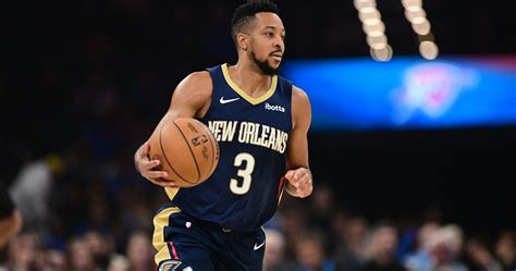 Pelicans Cj Mccollum Diagnosed With Collapsed Lung No Timeline For