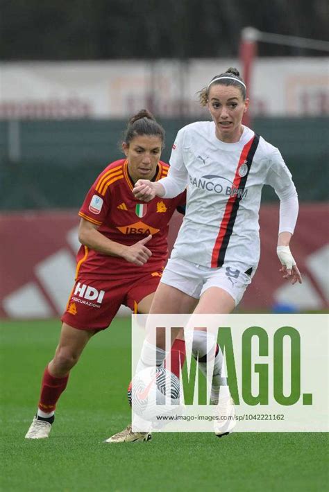 Kosovare Asllani Ac Milan Elisa Bartoli As Roma Women During The