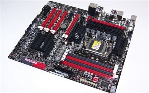 Futurelooks Unboxes The Asus Maximus Iv Extreme Rog P67 Lga1155 Atx Motherboard Video