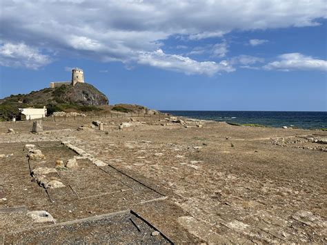 Sito Archeologico Di Nora Un Antica Citt Sul Mare Trottole In Viaggio