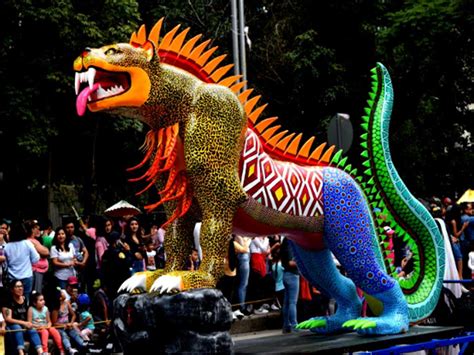 Desfile De Alebrijes Anual Sobre El Z Calo En La Ciudad De M Xico Df