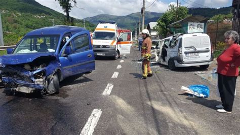 Accident Grav Pe DN1 La Comarnic Trei Masini Implicate FOTO VIDEO