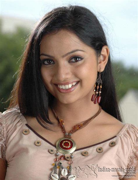 Hottest Celebrities In The World Samvrutha Sunil Samvritha Malayalam Hot And Cute Actress