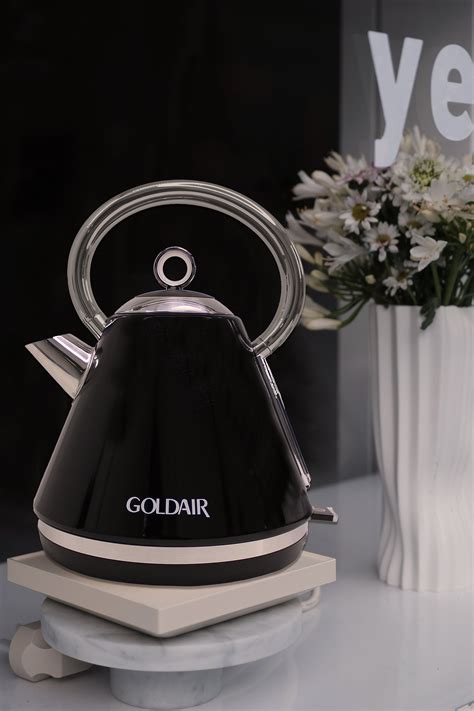 Goldair Signature Series 17 Liter Pyramid Cordless Kettle Gbpk 3050