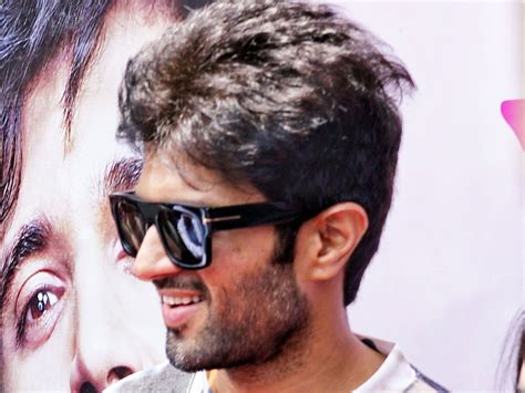 Hbd Vijay Deverakonda Time To Bounce Back