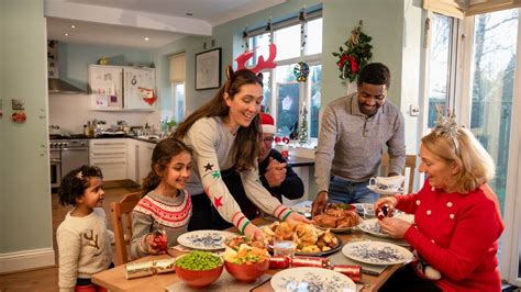 4 Ways To Enjoy Your Holiday Feast Without Guilt Ucla Health