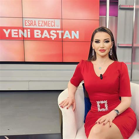 Esra Ezmeci Ba Rt L Pozuyla Olay Oldu Haber