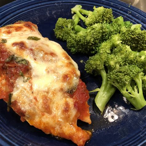 Easy Healthy Chicken Parmesan With Steamed Broccoli 7core Wellness