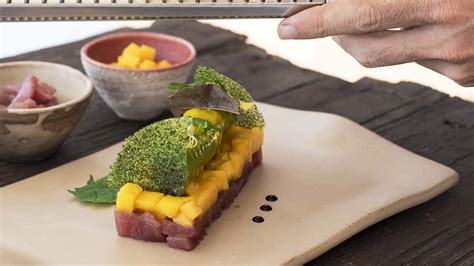 Tartar de atún rojo mango y aguacate Saborea España