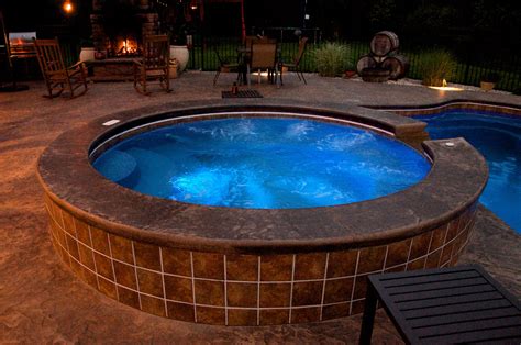 Built In Hot Tubs Colley S Pools And Spas