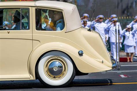 Coronation of Thailand's King Vajiralongkorn – in pictures | Thailand, Coronation, Royal guard