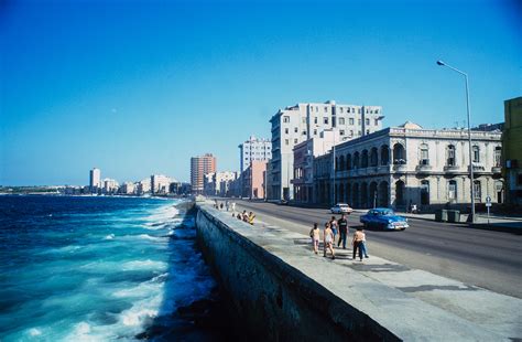 El Malecon La Habana Cuba CUBA STEVE RAZZETTI PROFESSIONAL