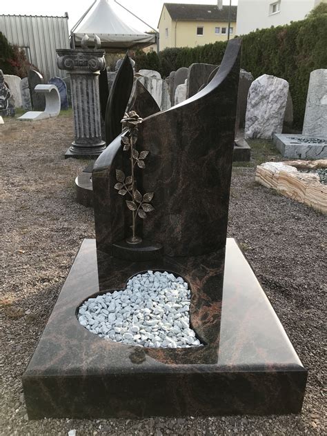 Pin by Дмитрий Герасимов on Памятники | Unusual headstones, Tombstone ...