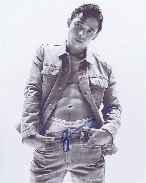 Anthony Ramos Signed 8x10 Photo – TopPix Autographs