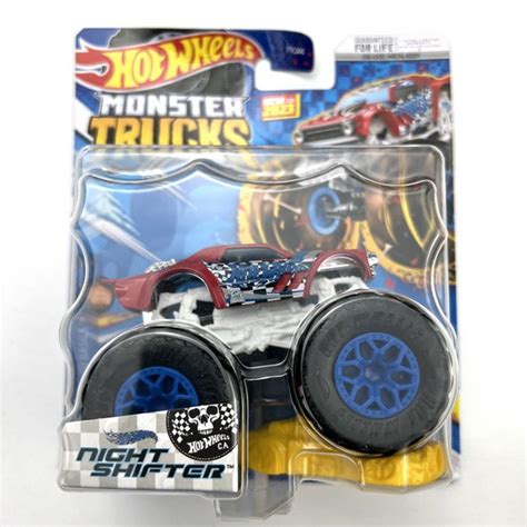 Машинка Mattel Hot Wheels Monster Trucks Монстр трак FYJ NIGHT SHIFTER купить с