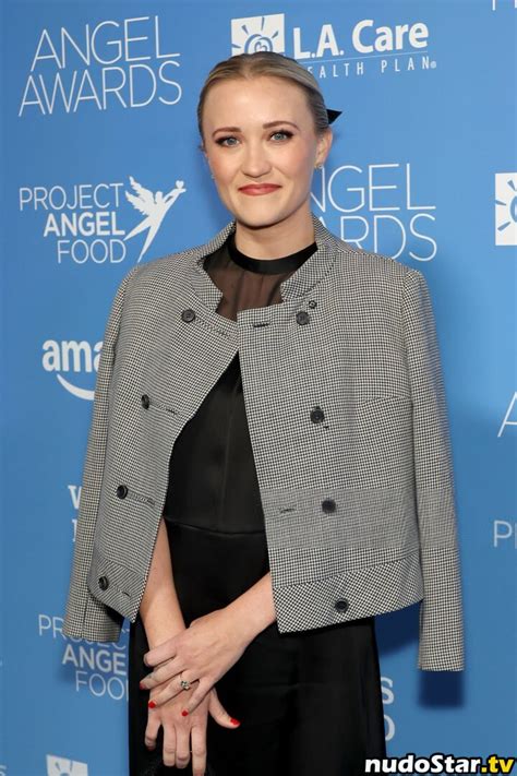 Emily Osment Emilyosment Ibradome Laurenx Nude OnlyFans Photo Nudostar TV