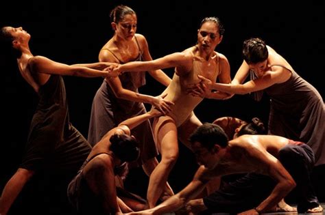 Stasera Si Inaugura La Stagione Di Danza Contemporanea Al Teatro