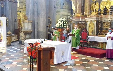 Pide Arzobispo De Puebla Por Sacerdotes Y Religiosas V Ctimas De La