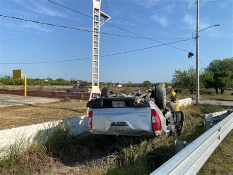 Accidente Volcadura En Carretera Nacional En Linares Punto X Punto