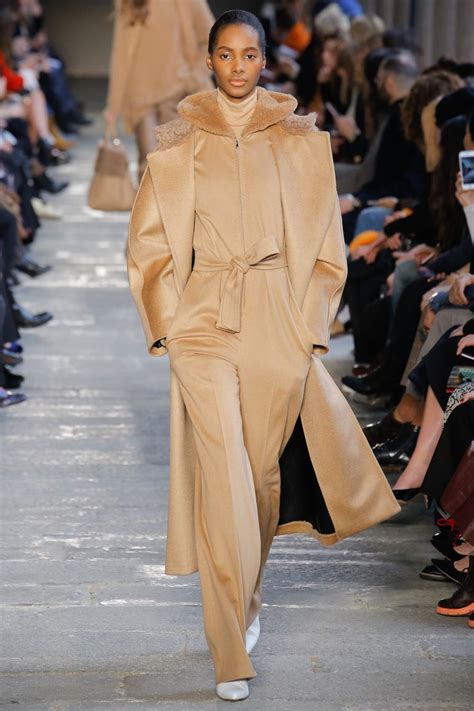 See The Complete Max Mara Fall Ready To Wear Collection Fashion