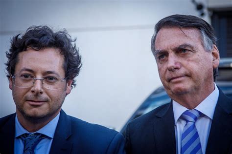 Advogado de Bolsonaro ironiza depoimento de ex comandante do Exército à