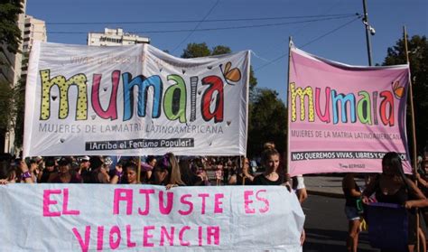 El 8M inundó las calles de La Plata con su marea verde y violeta Nota