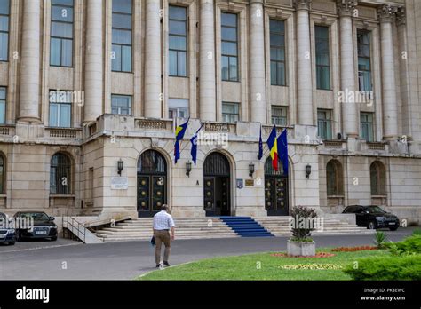 Nicolae ceausescu balcony 1989 hi-res stock photography and images - Alamy