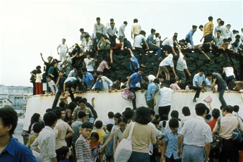 Steps Leading to the Fall of Saigon—And the Final, Chaotic Airlifts | HISTORY